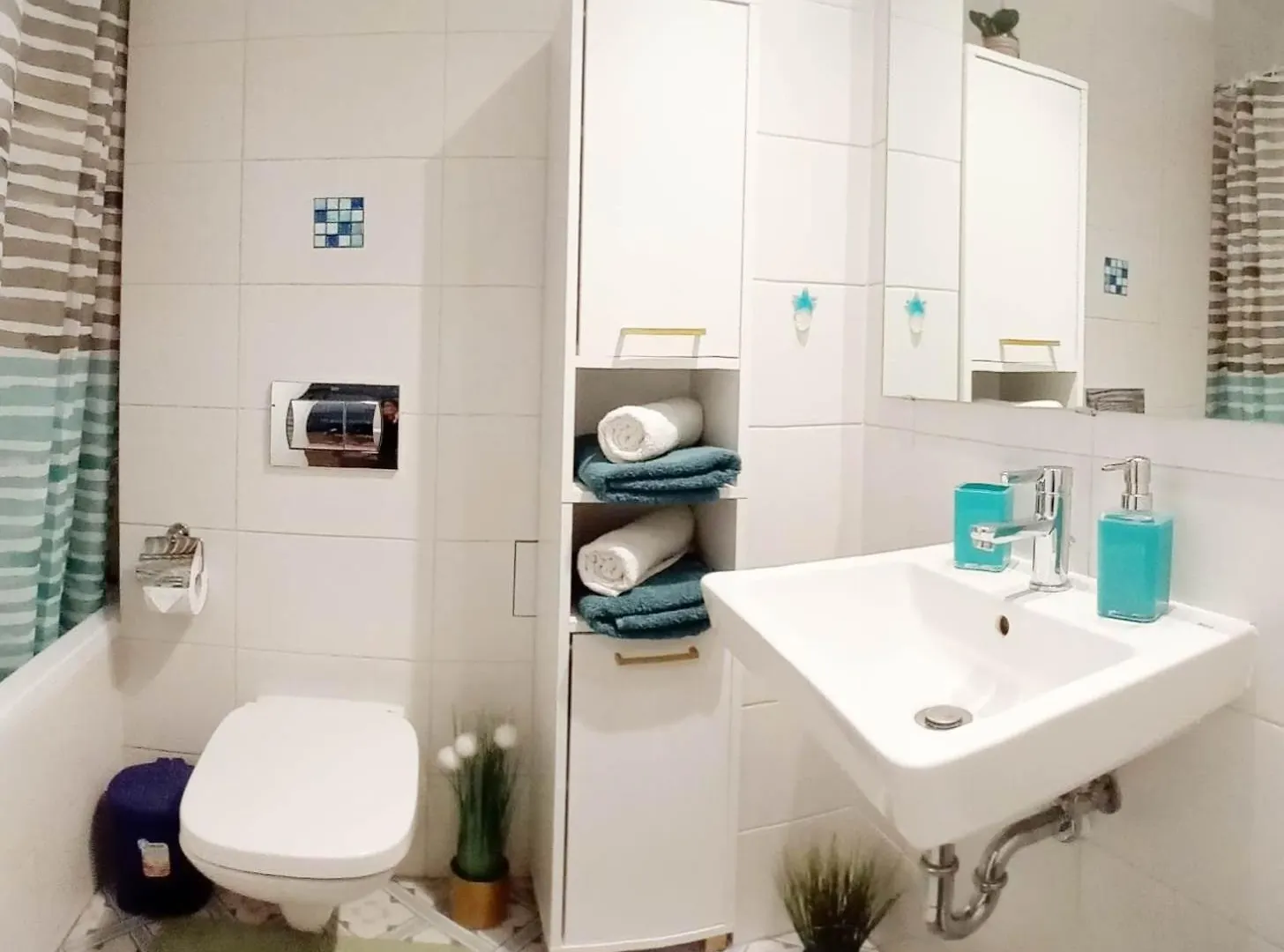 Sunshine - New & Quiet 1Br Apt, Business Area, Close To Airport, Highway A3, Subway Bucarest Appartamento